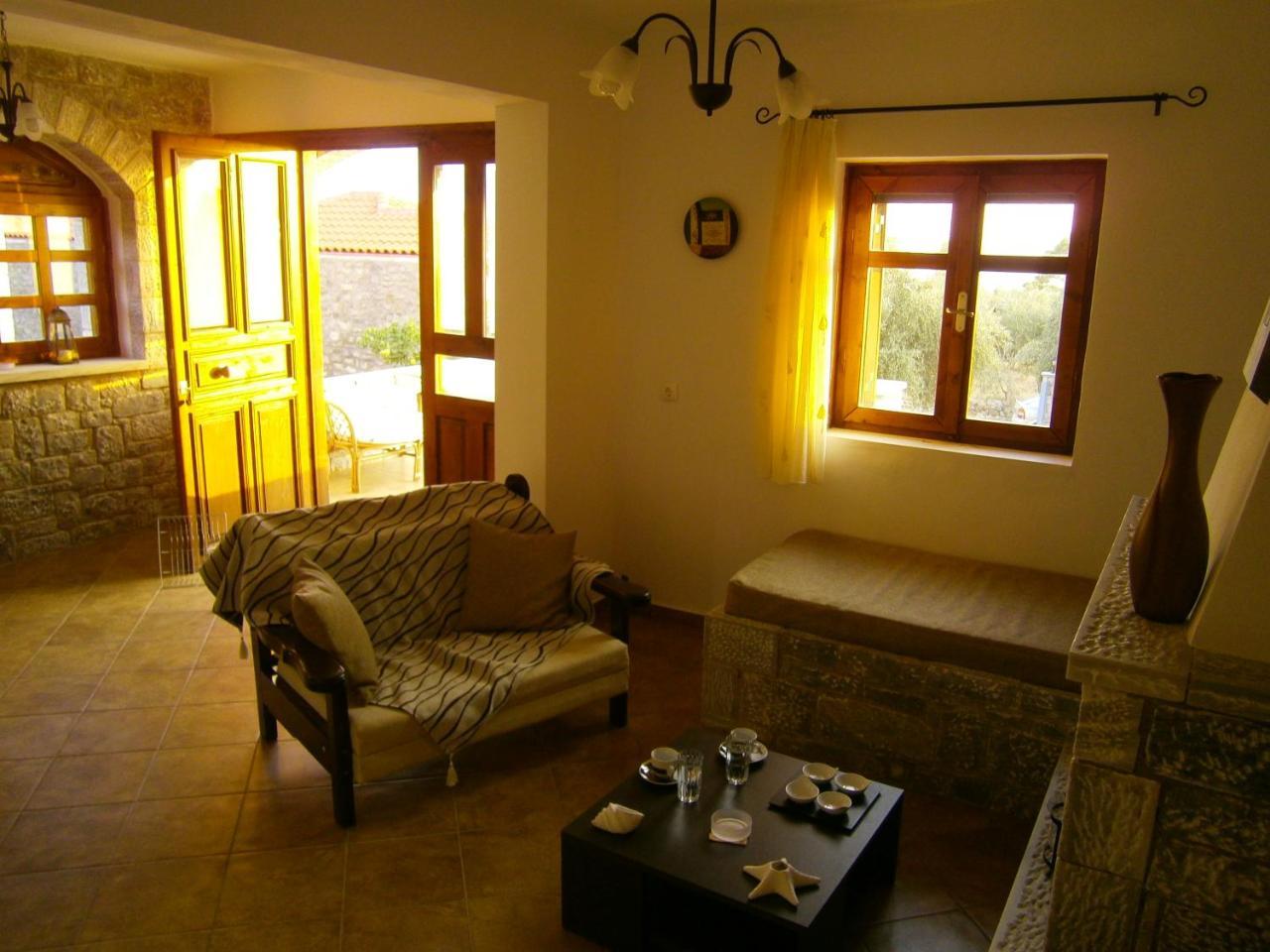 Atha-Tina:Traditional Stone Homes Агиос Николаос Екстериор снимка